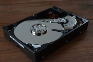 Desktop-Festplatte in den NAS-Server?