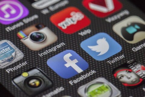 mit Social Media Geld verdienen