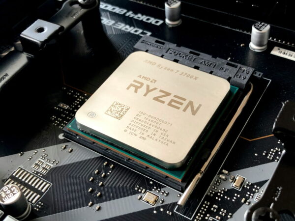 AMD Ryzen Prozessor auf Mainboard AMD Ryzen Prozessor auf Mainboard